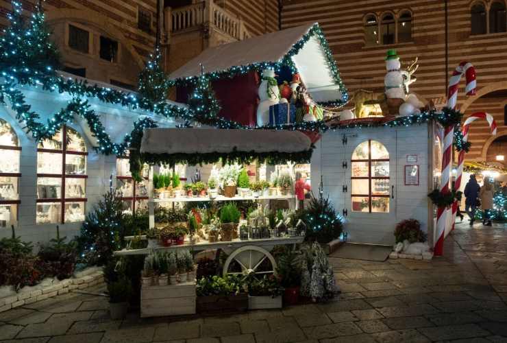 Mercatini natalizi a Verona a a Napoli