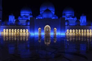La nota moschea di Sheikh Zayed
