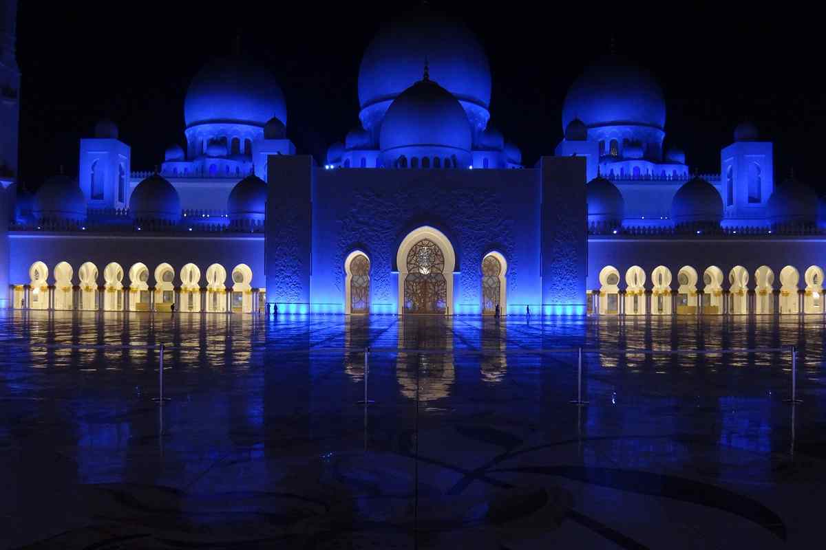 La nota moschea di Sheikh Zayed