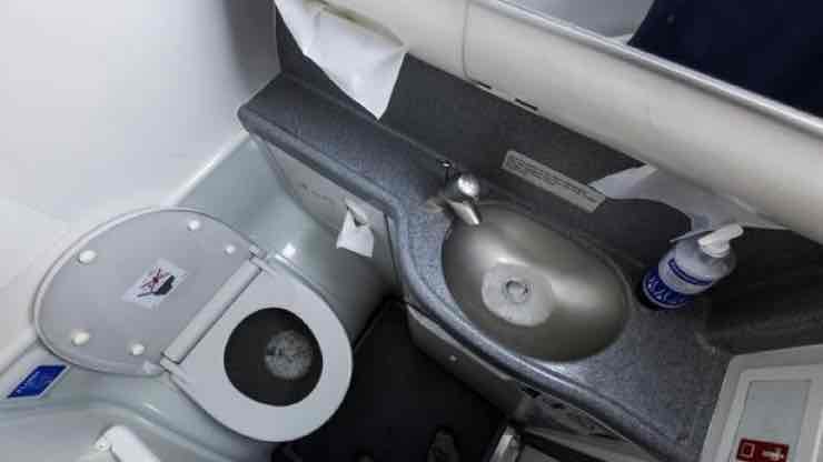 Bagni in aereo