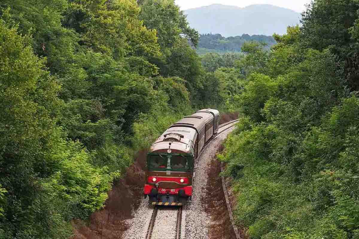 Treno storico piu emanante